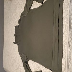 Tunic long sleeves high low length is 25" in front in back is 26.5. (3 for $12)